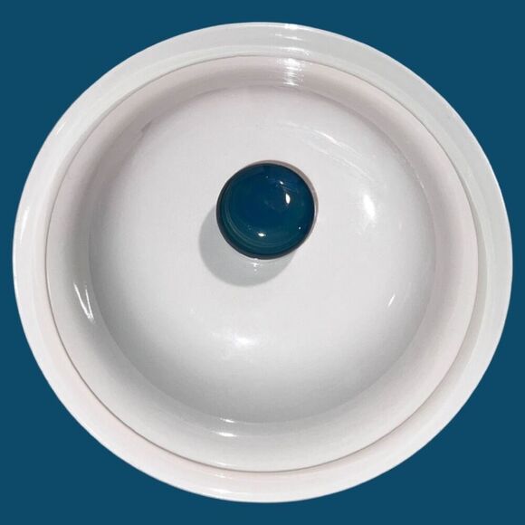 China Pearl Apples (Casuals) 2 Qt Round Covered Casserole Dish - Picture 4 of 4